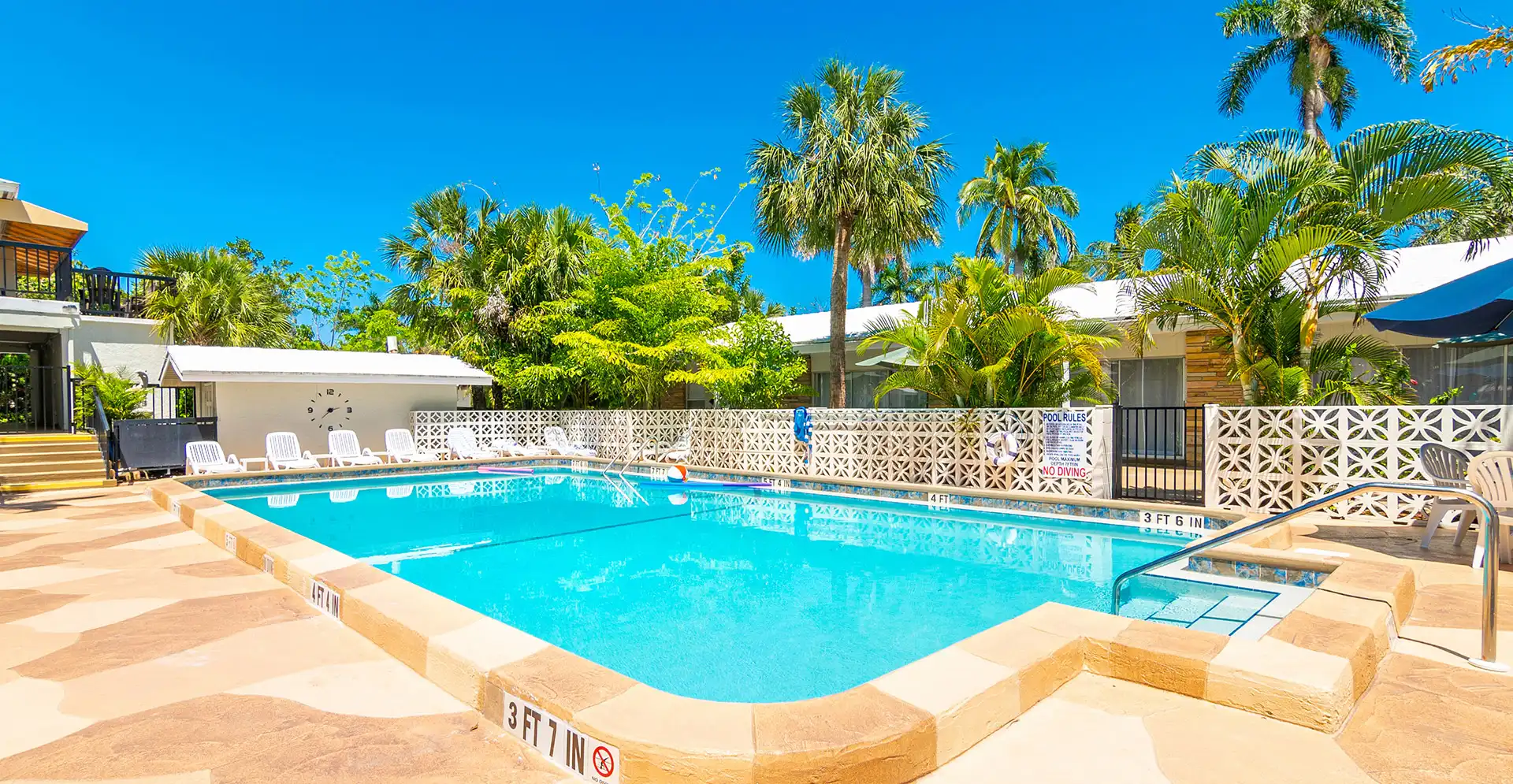 Outdoor Swimming Pool