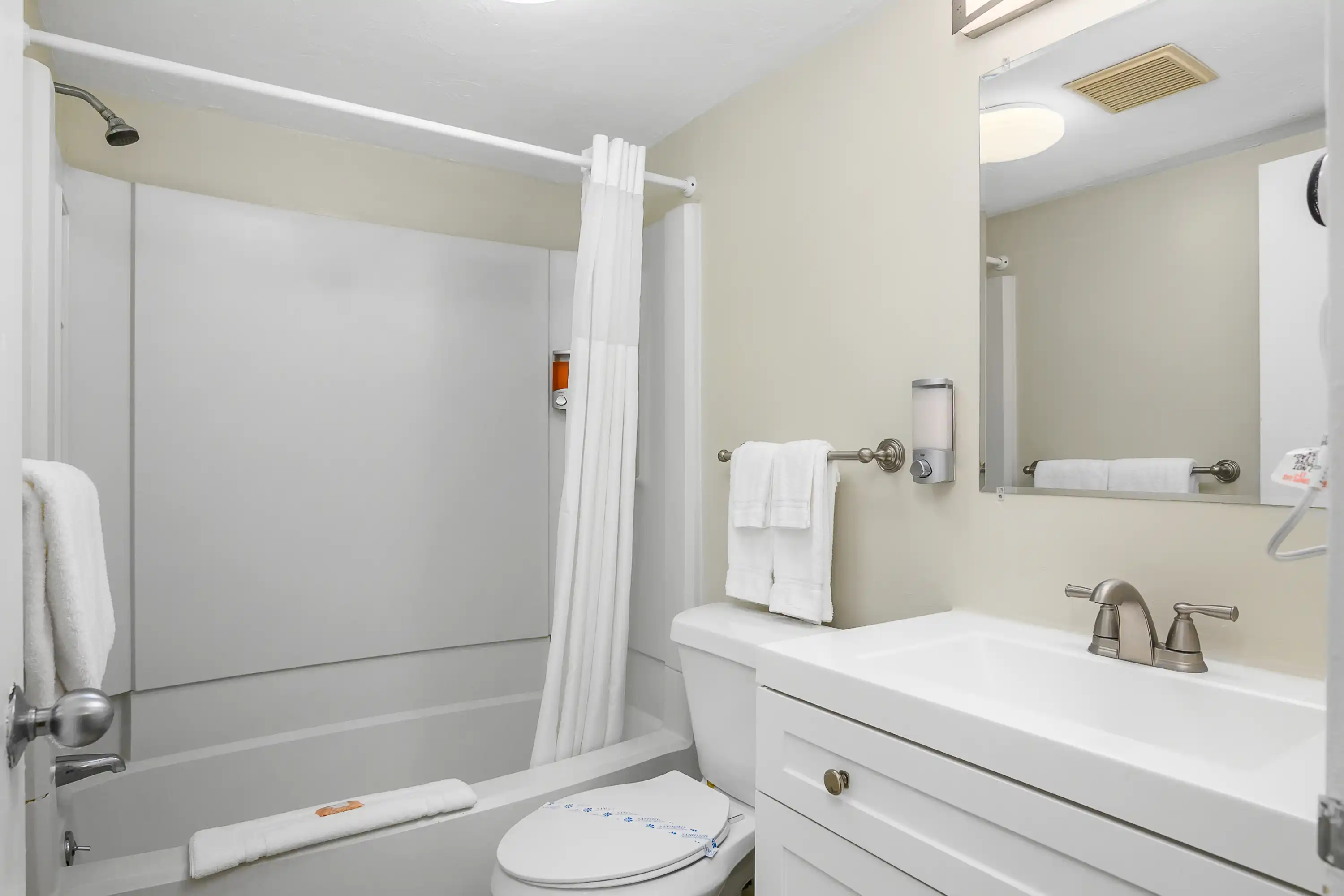 King Guest Room 5