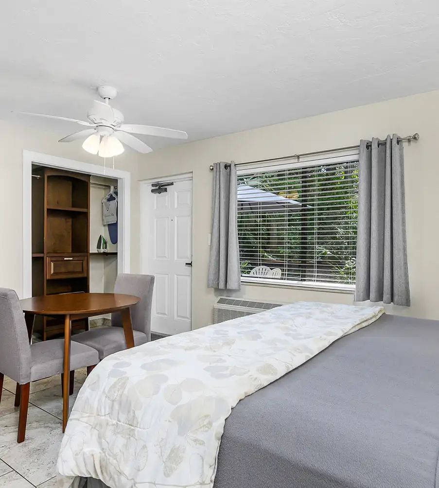 King Kitchenette with Garden Views 3