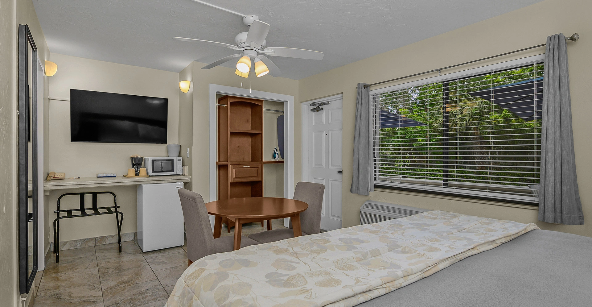 King Room with Garden View
